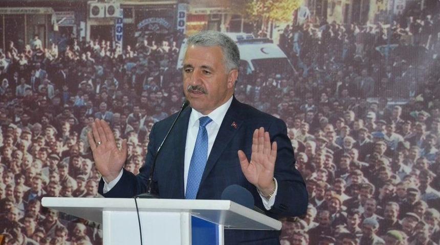 Ulaştırma Bakanı Arslan Iğdır&rsquo;da