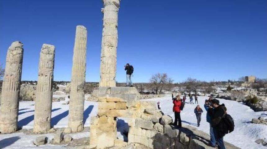 Mersin'de D&ouml;rt Mevsim