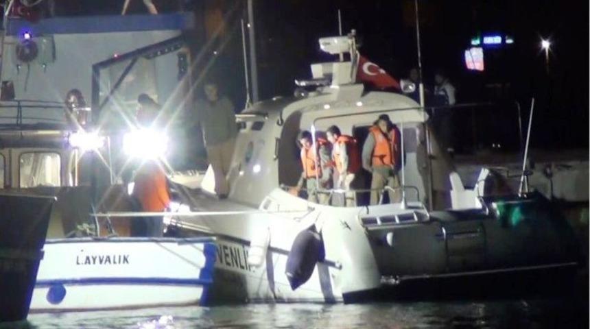 Yangın &Ccedil;ıkan Balık&ccedil;ı Teknesini Sahil G&uuml;venlik Kurtardı