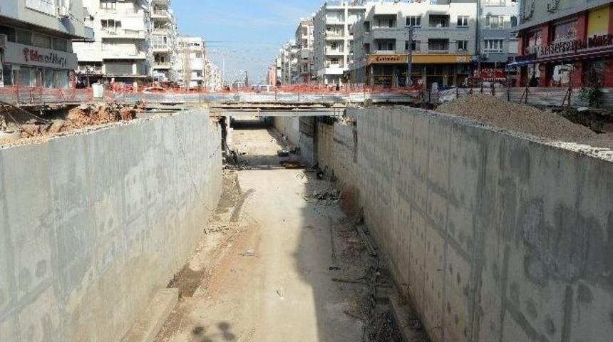 Şarampol&rsquo;de &Ccedil;alışmalar Devam Ediyor