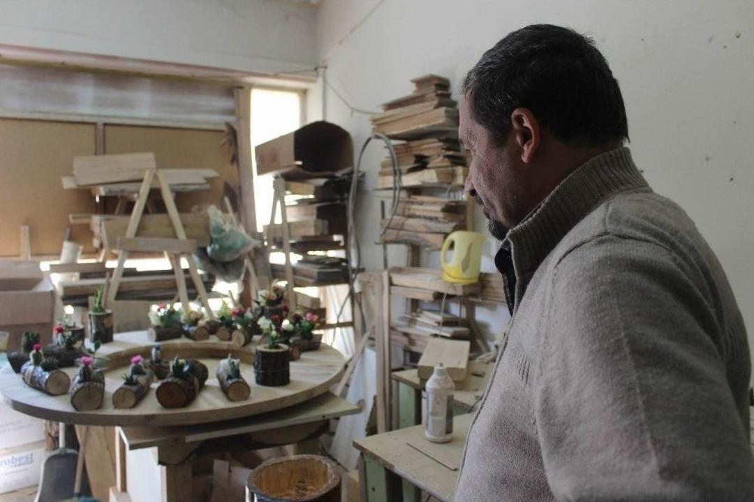 (&ouml;zel Haber) Emekli Astsubay Tasarımları İle Odunlara Renk Katıyor