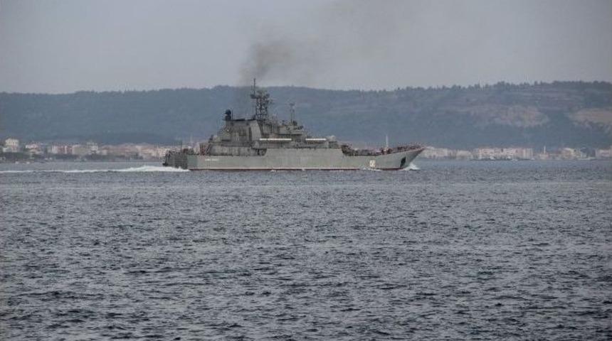 Rus Savaş Gemisi &Ccedil;anakkale Boğazı&rsquo;ndan Ge&ccedil;ti