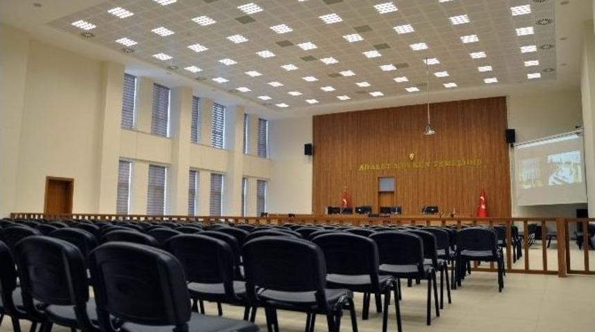 Adana&rsquo;da Darbe Davaları İ&ccedil;in 375 Kişilik Duruşma Salonu