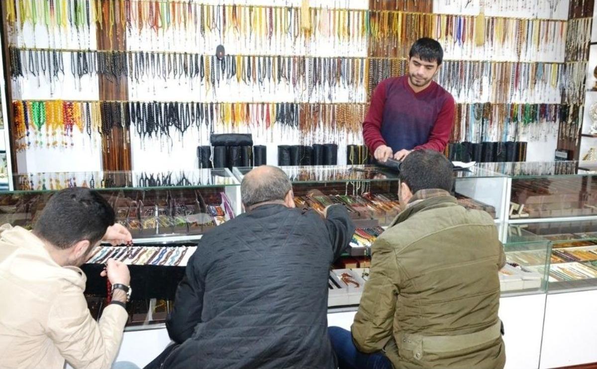 Tatvan&rsquo;da &Uuml;retip T&uuml;rkiye&rsquo;nin D&ouml;rt Bir Yanına G&ouml;nderiyor