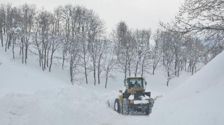 Muş&rsquo;ta 200 K&ouml;y Yolu Kapandı