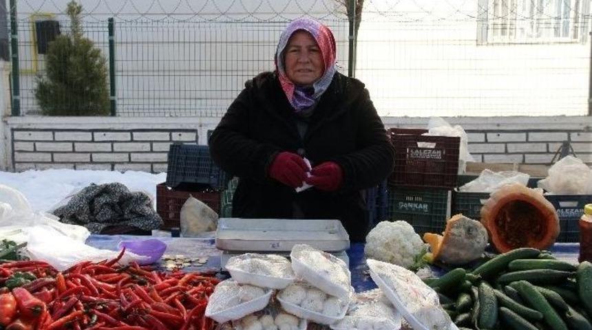 Gezici Semt Pazarı Kadınların Umut Işığı Oldu