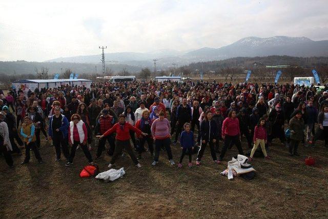 Büyükşehir Belediyesi’nin Sağlıklı Yaşam Yürüyüşleri Devam Etti