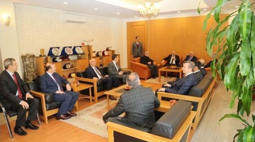 M&uuml;steşar Ahmet Erdem&rsquo;den Vali Kam&ccedil;ı&rsquo;ya Ziyaret