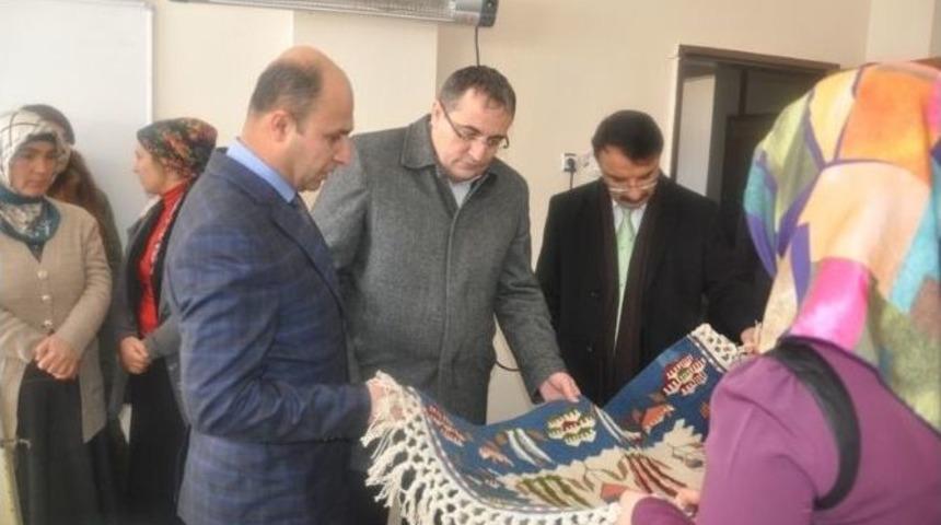 Hasankeyf&rsquo;te Y&ouml;resel Kilim Dokuma Kursu A&ccedil;ıldı