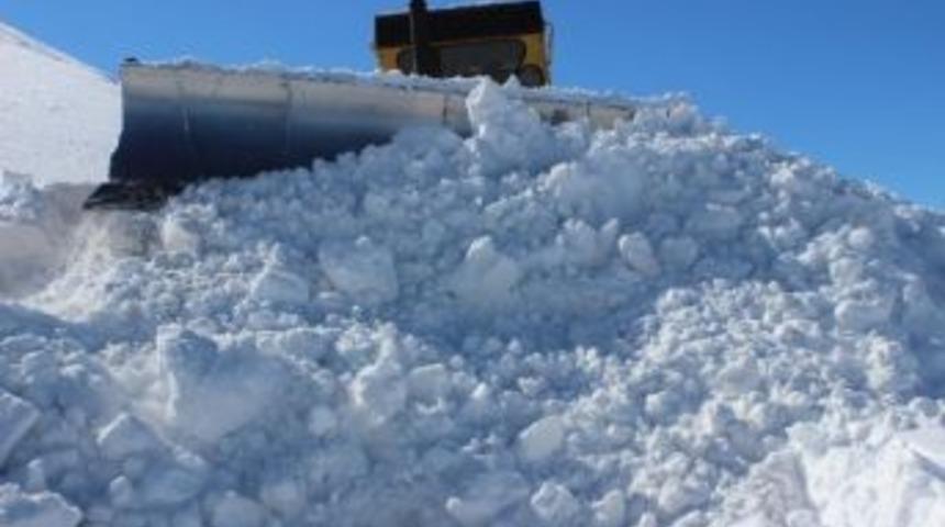 Elazığ’da 165 Köy Yolu Kapalı