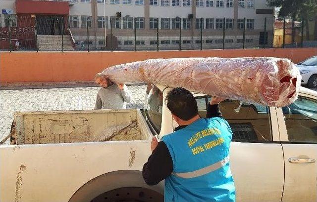 Haliliye Belediyesi 16 Okulun Mescidine Halı Döşedi