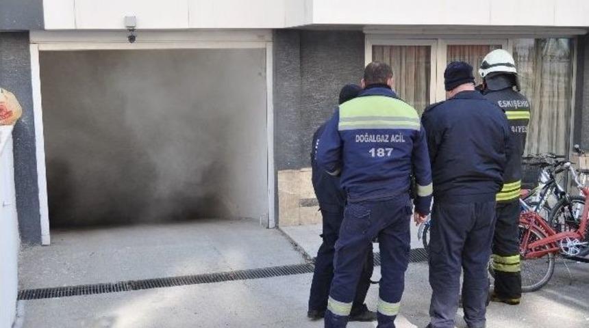 Eskişehir&rsquo;de &Ouml;ğrenci Yurdunda Yangın