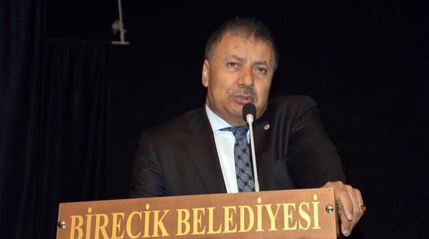 Birecikli Gen&ccedil;ler Evet Sempozyumunda Buluştu