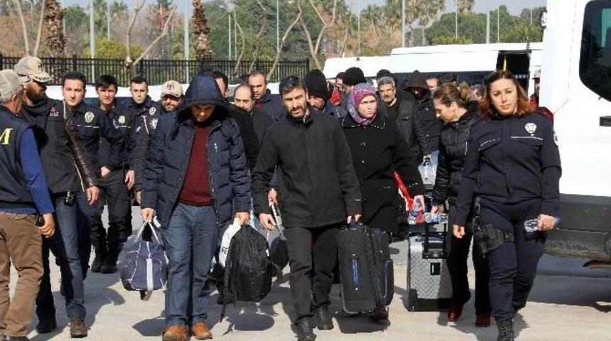 Antalya&rsquo;da &rsquo;bylock&rsquo; Kullandığı Gerek&ccedil;esiyle G&ouml;zaltına Alınan 31 R&uuml;tbeli Polis Adliyede