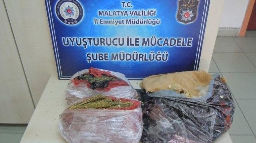 Polis 2 Ş&uuml;pheli Şahıs &Uuml;zerinde Yapılan Aramada Yaklaşık 3 Kilo Uyuşturucu Madde Ele Ge&ccedil;irdi