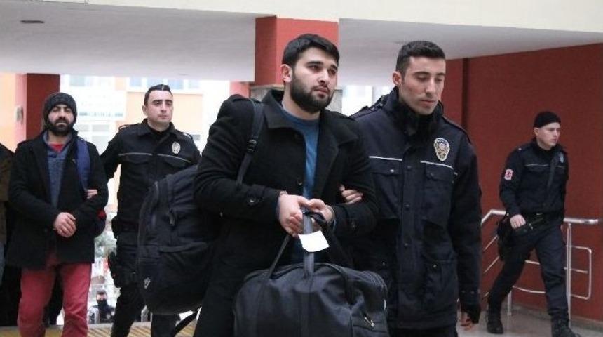 Kocaeli&rsquo;de 15 Kişi Fet&ouml;&rsquo;den Adliyede