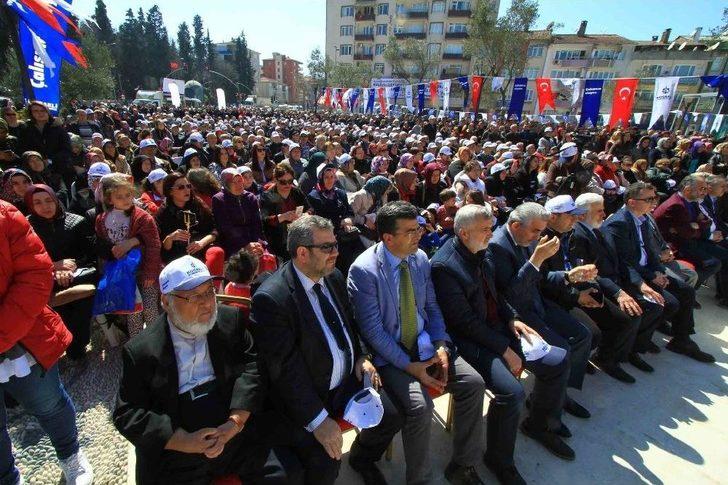 Karamürsel’de Yeni Hizmet Binası Ve Kent Meydanının Tanıtımı Yapıldı G5