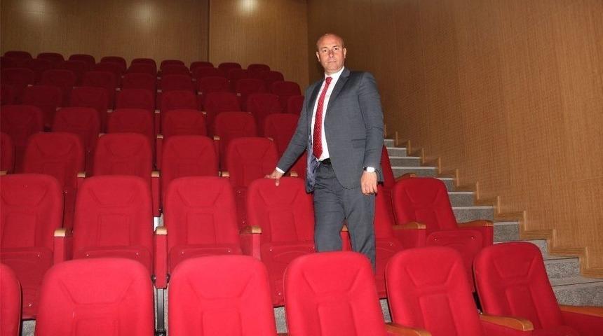 Tekkek&ouml;y Gen&ccedil;lik Merkezi A&ccedil;ılış İ&ccedil;in G&uuml;n Sayıyor