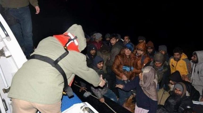 Bodrum&rsquo;da 56 Ka&ccedil;ak G&ouml;&ccedil;men Yakalandı