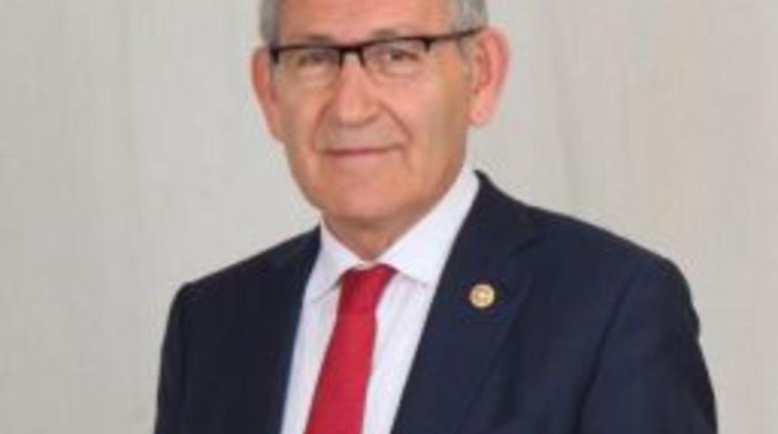 Chp'li Arslan'dan Ekonomi Bakanı Zeybekci'ye Takım Elbise Eleştirisi