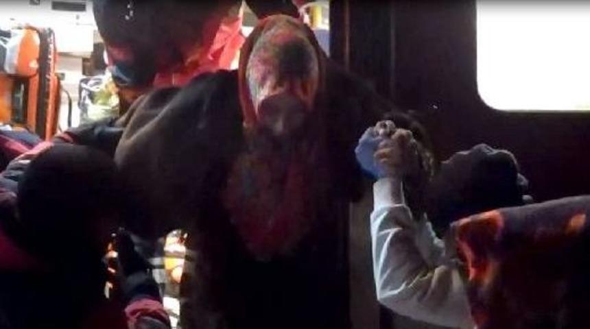 Karda Mahsur Kalan Hamile, 10 Saatlik Operasyonla Kurtarıldı