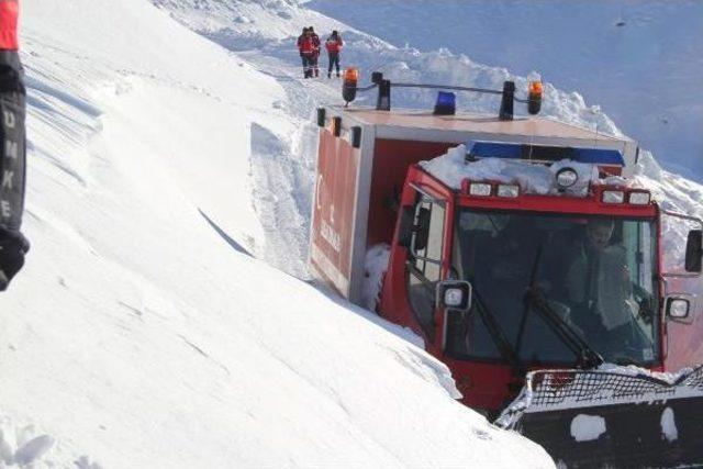 Karda Mahsur Kalan Hamile, 10 Saatlik Operasyonla Kurtarıldı