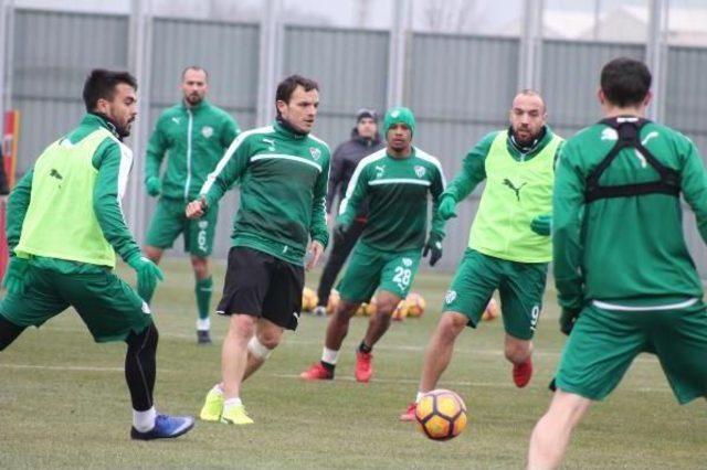 Bursaspor&rsquo;Da Nefes Aldırmayan Antrenman 3