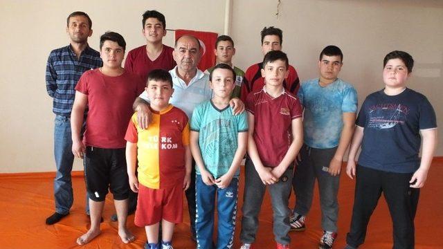 Burhaniyeli Gençler Ata Sporuna Yoğun İlgi Gösterdi