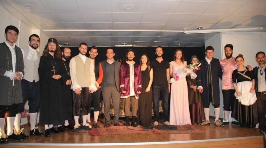 Bubyo &Ouml;ğrencilerinden Tiyatro G&ouml;sterisi