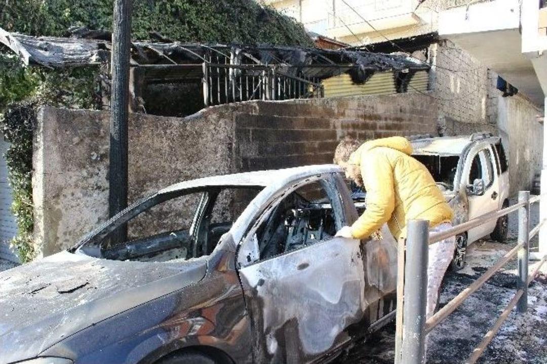 50 G&uuml;n &Ouml;nce Aldığı Arabası Yandı