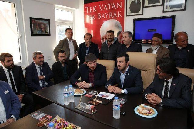 Başkan Türel’den Kemer Ak Parti Ve Mhp’ye Ziyaret 1