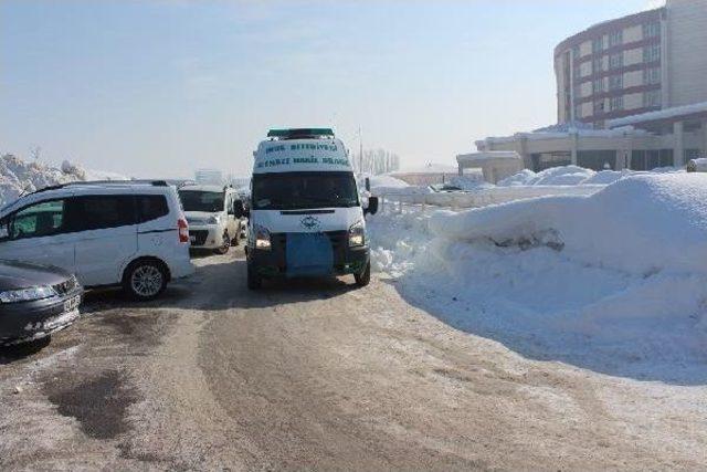 Evde &Ouml;l&uuml; Bulunan Araştırma G&ouml;revlisi &Ccedil;orum da Toprağa Verilecek 2