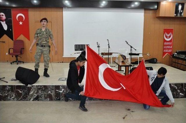 15 Temmuz Şehitleri Anma Gecesi D&uuml;zenledi 1