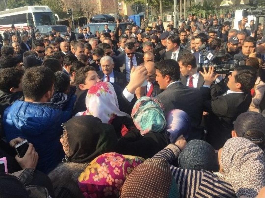 Başbakan Yıldırım&rsquo;a Adana&rsquo;da Sevgi Seli