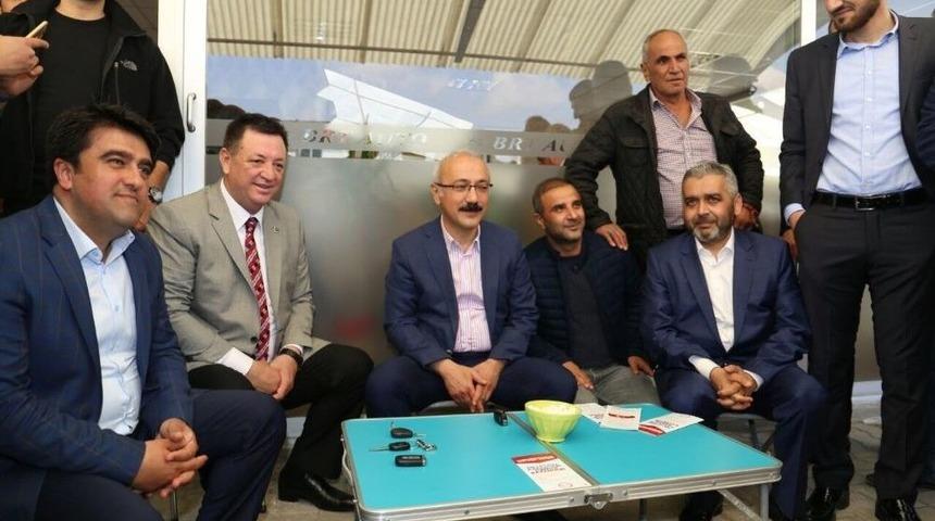 Elvan: "t&uuml;rkiye&rsquo;yi &Ouml;n&uuml;m&uuml;zdeki 100 Yıla Hazırlamak İstiyoruz"