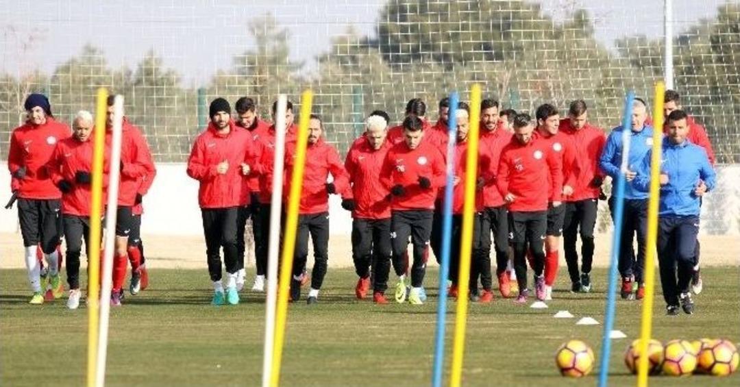 Antalyaspor&rsquo;da Neşeli Antrenman