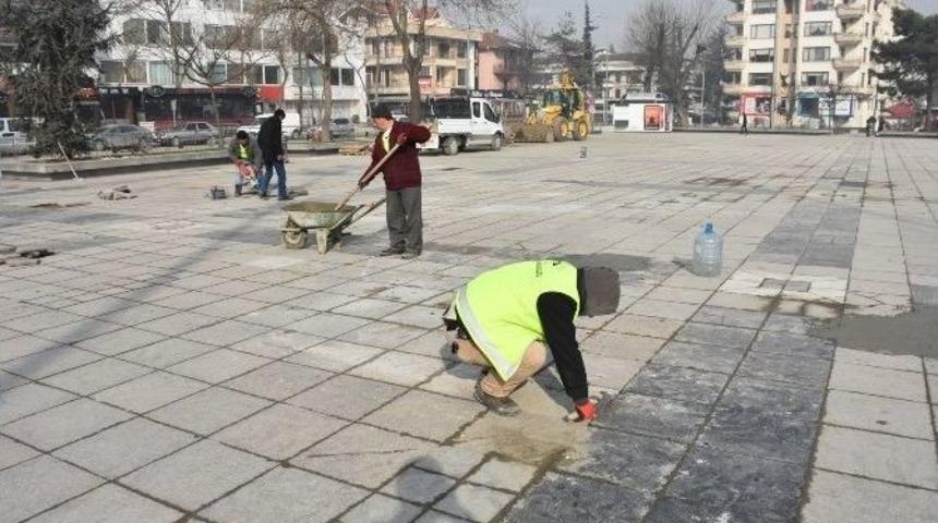 Anıtpark Onarılıyor