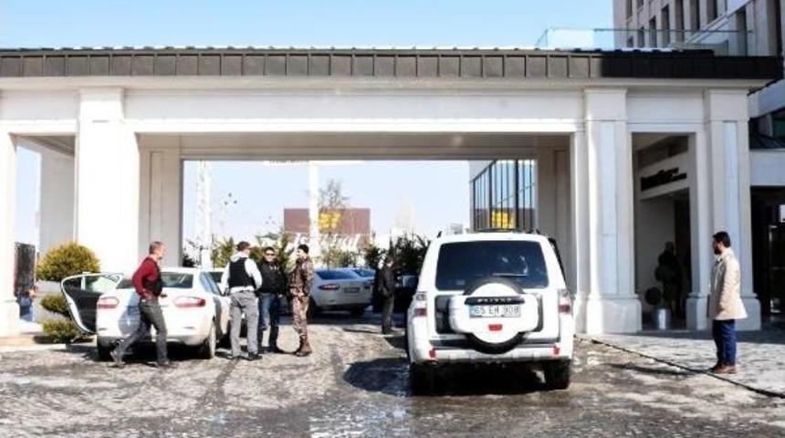 S&uuml;meyye Erdoğan Bayraktar Van'a Geldi