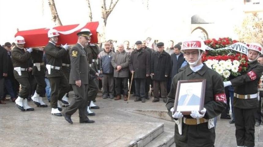 Kıbrıs Gazisi Askeri T&ouml;renle Toprağa Verildi