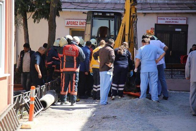 Çapa Tıp Fakültesinde Göçük Altında Kalan İşçi Kurtarıldı 1