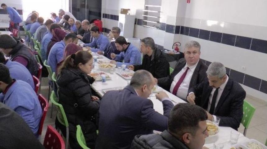 Sgk Başkanı Bağlı, Fabrika İş&ccedil;ileriyle Bir Araya Geldi