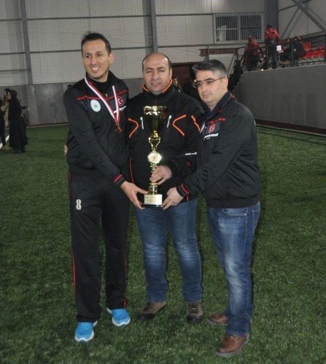 Rekt&ouml;rl&uuml;k Kupası Sona Erdi 1