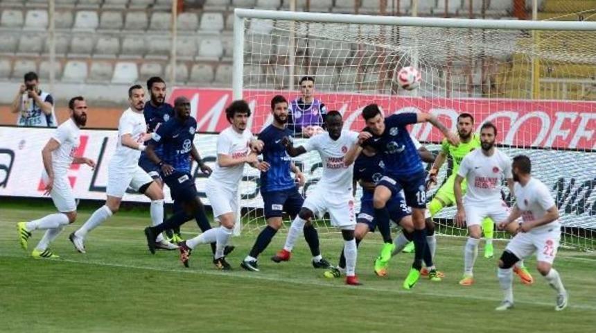 Adana Demirspor-&Uuml;mraniyespor Fotografları
