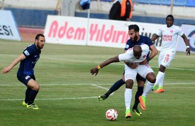 Adana Demirspor-&Uuml;mraniyespor Fotografları 2