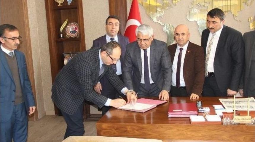 Kars&rsquo;ta Katı Atık Soruna &Ccedil;&ouml;z&uuml;m İ&ccedil;in İmzalar Atıldı