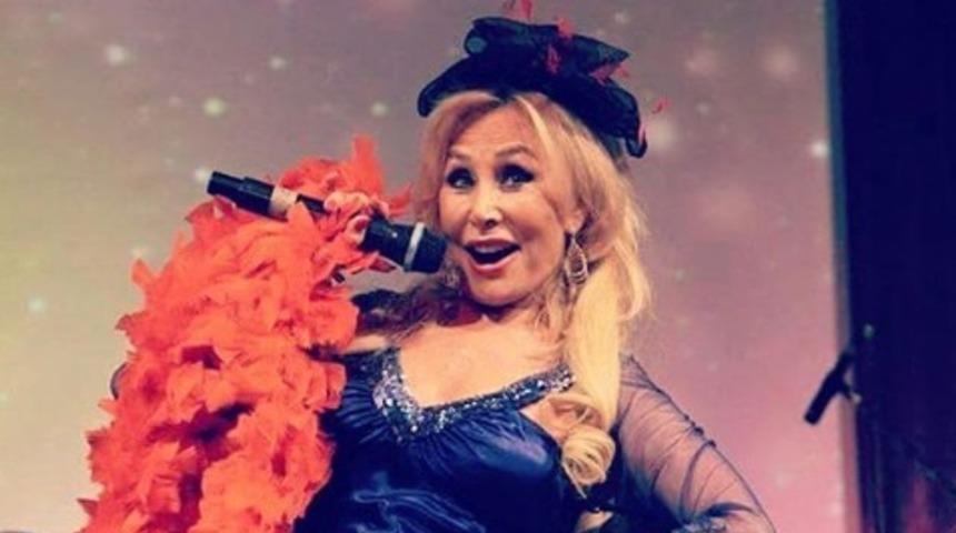 Nurhan Damcıoğlu ve Huysuz Virjin'in şarkı söyleyip, bu şarkı eşliğinde ettikleri dans türü nedir?  (Hadi İpucu 7 Eylül 12.30)