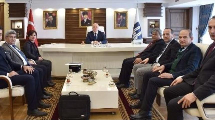 Akdeniz Belediyeler Birliği&rsquo;nden Başkan Sekmen&rsquo;e Ziyaret