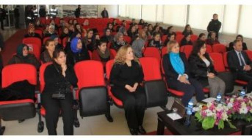 Hakkari&rsquo;de &ldquo;kanserle Erken M&uuml;cadele&rdquo; Konferansı