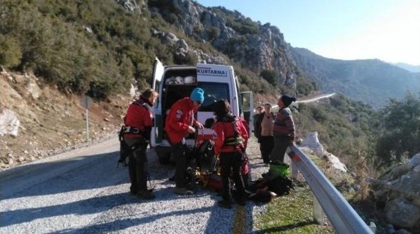 Akut’tan Keçi Kurtarma Operasyonu