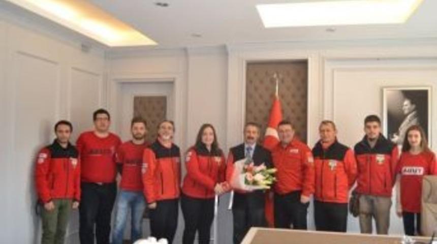 Akut&rsquo;tan İl Emniyet M&uuml;d&uuml;r&uuml; Engin Din&ccedil;&rsquo;e Ziyaret